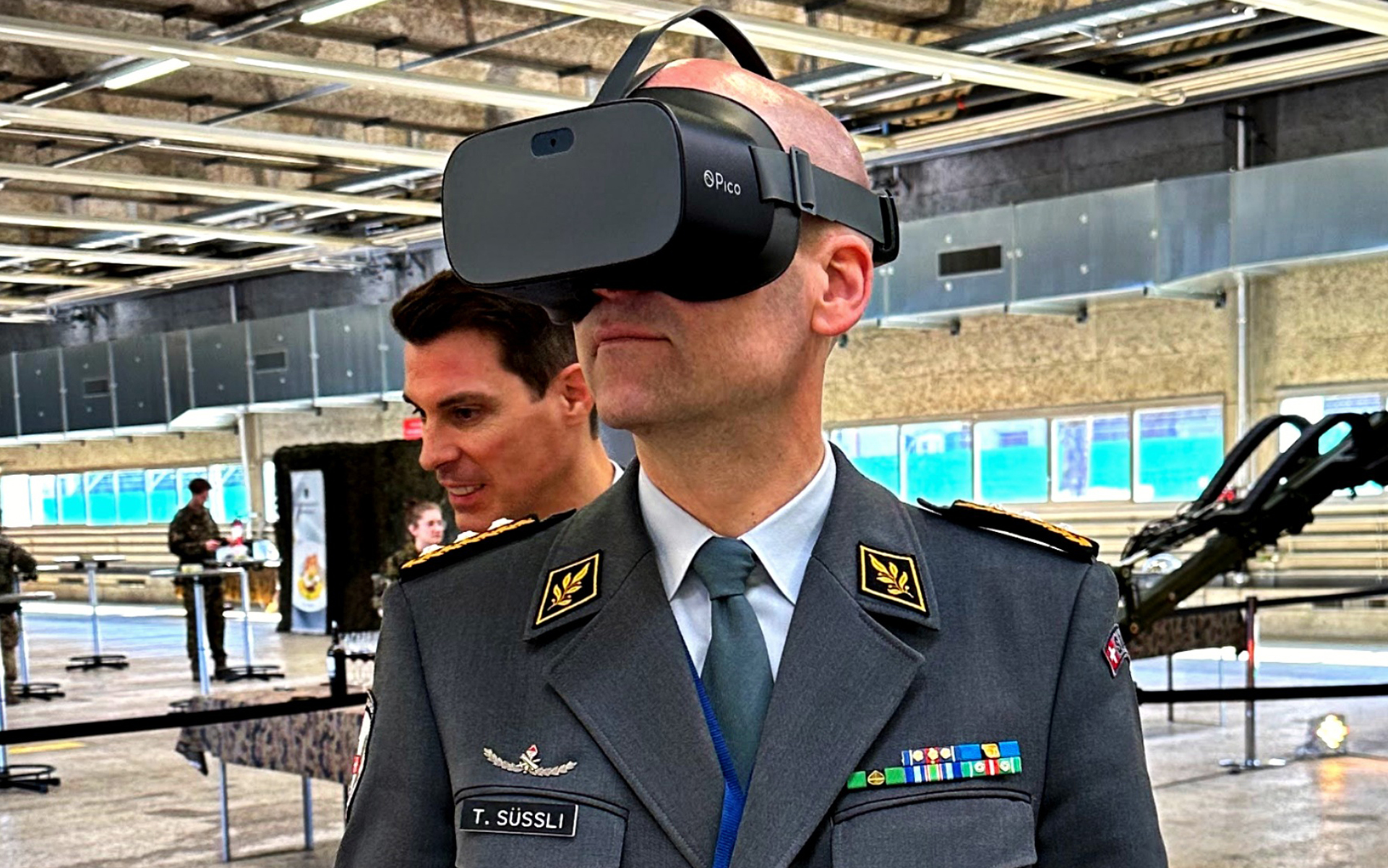Chef der Armee Thomas Süssli im virtuellen Raum des BIM-Projekts BUSA Herisau.
