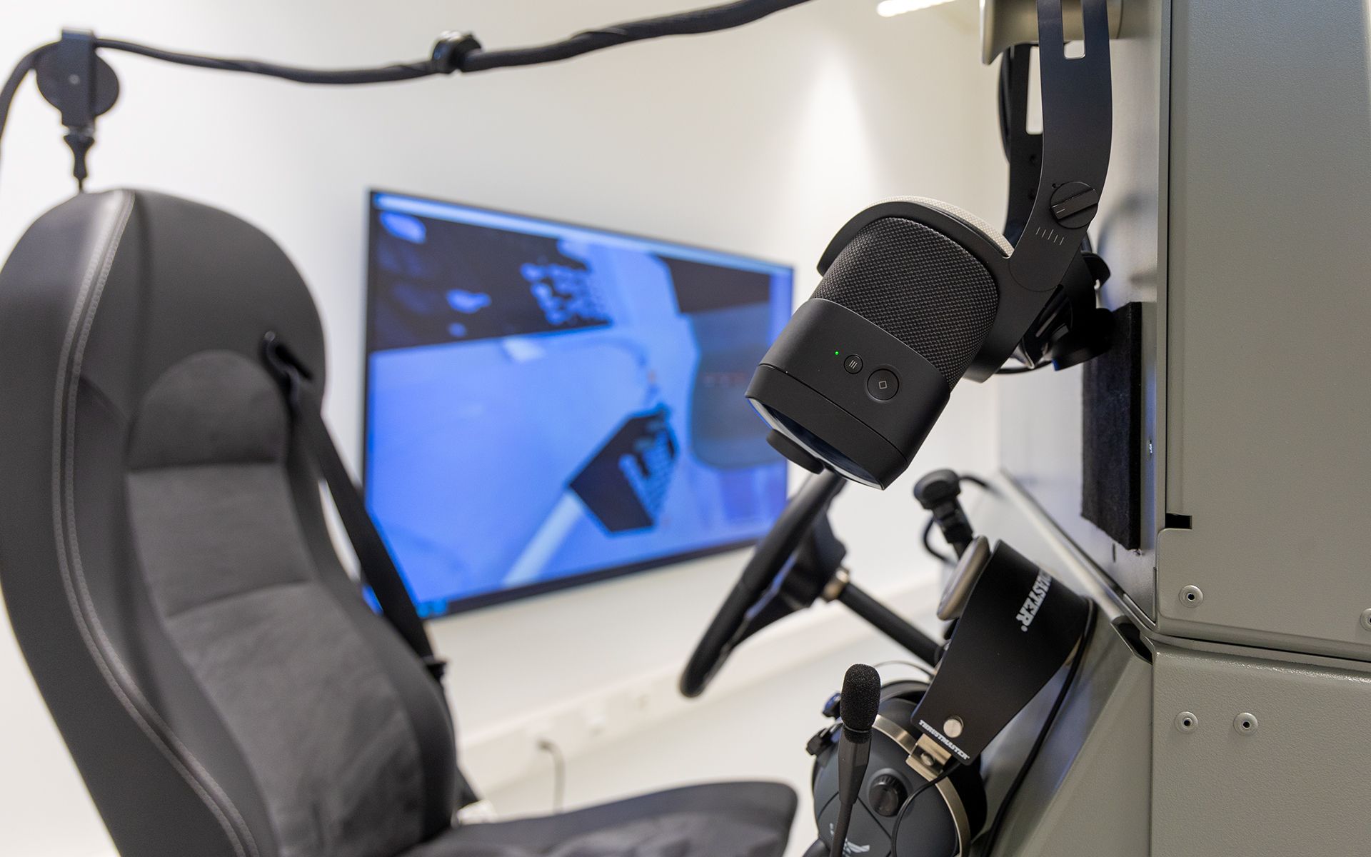 Aircraft simulator of armasuisse S+T in the SimLab