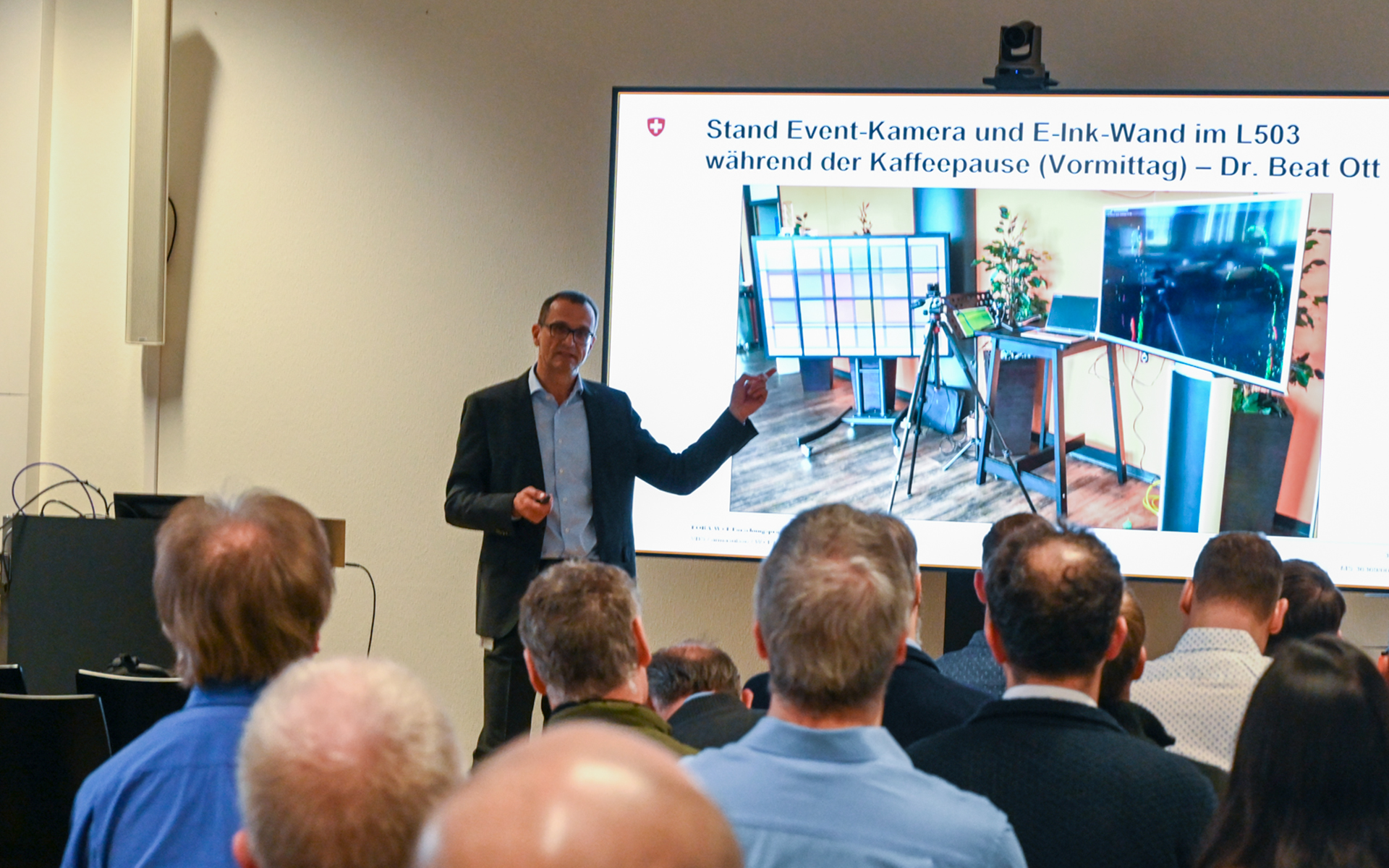 Peter Wellig, Head of the Reconnaissance and Surveillance Research Program, at the Annual Report of the Research Program