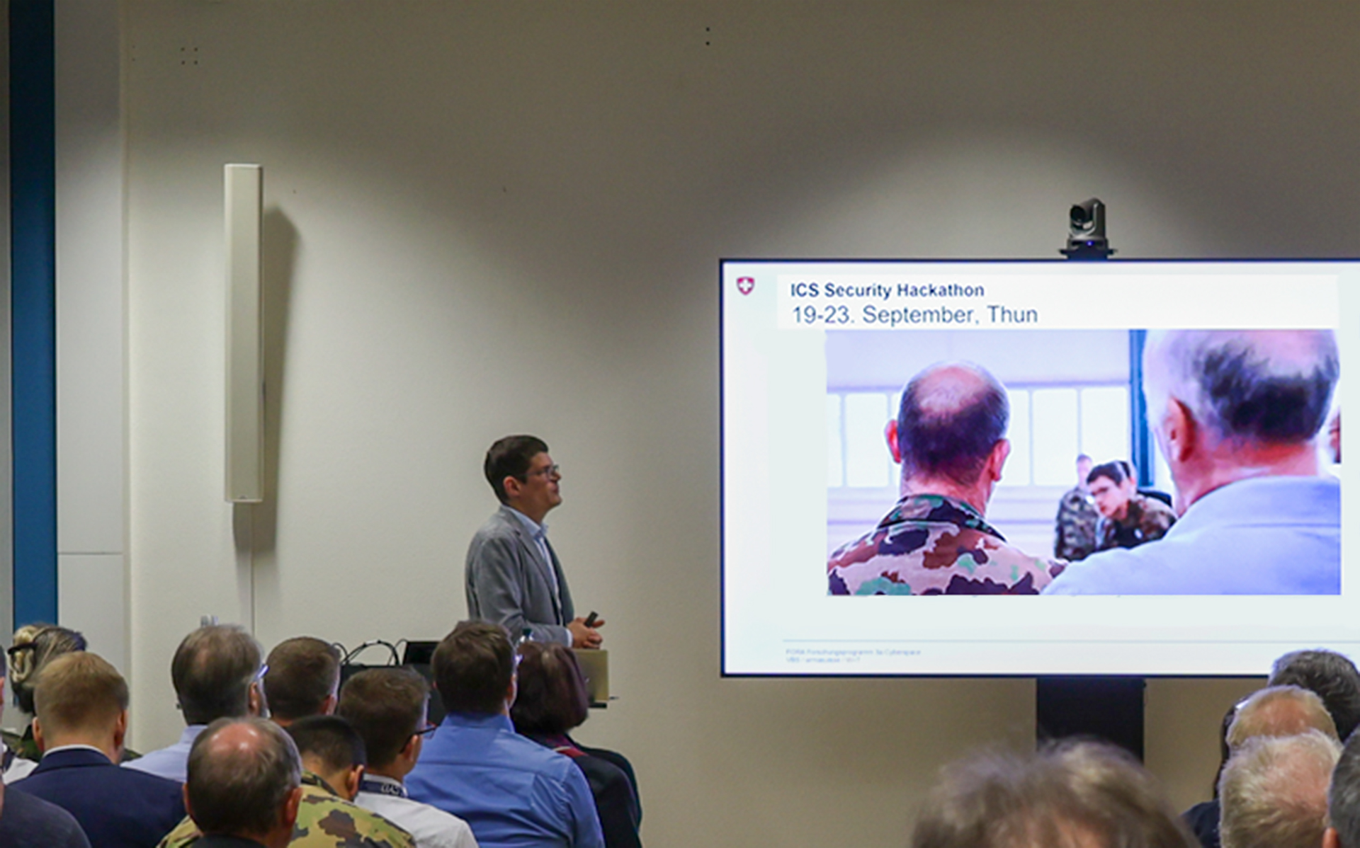 Bernhard Tellenbach, Head of the Cyberspace research programme, at the annual report of the research programme