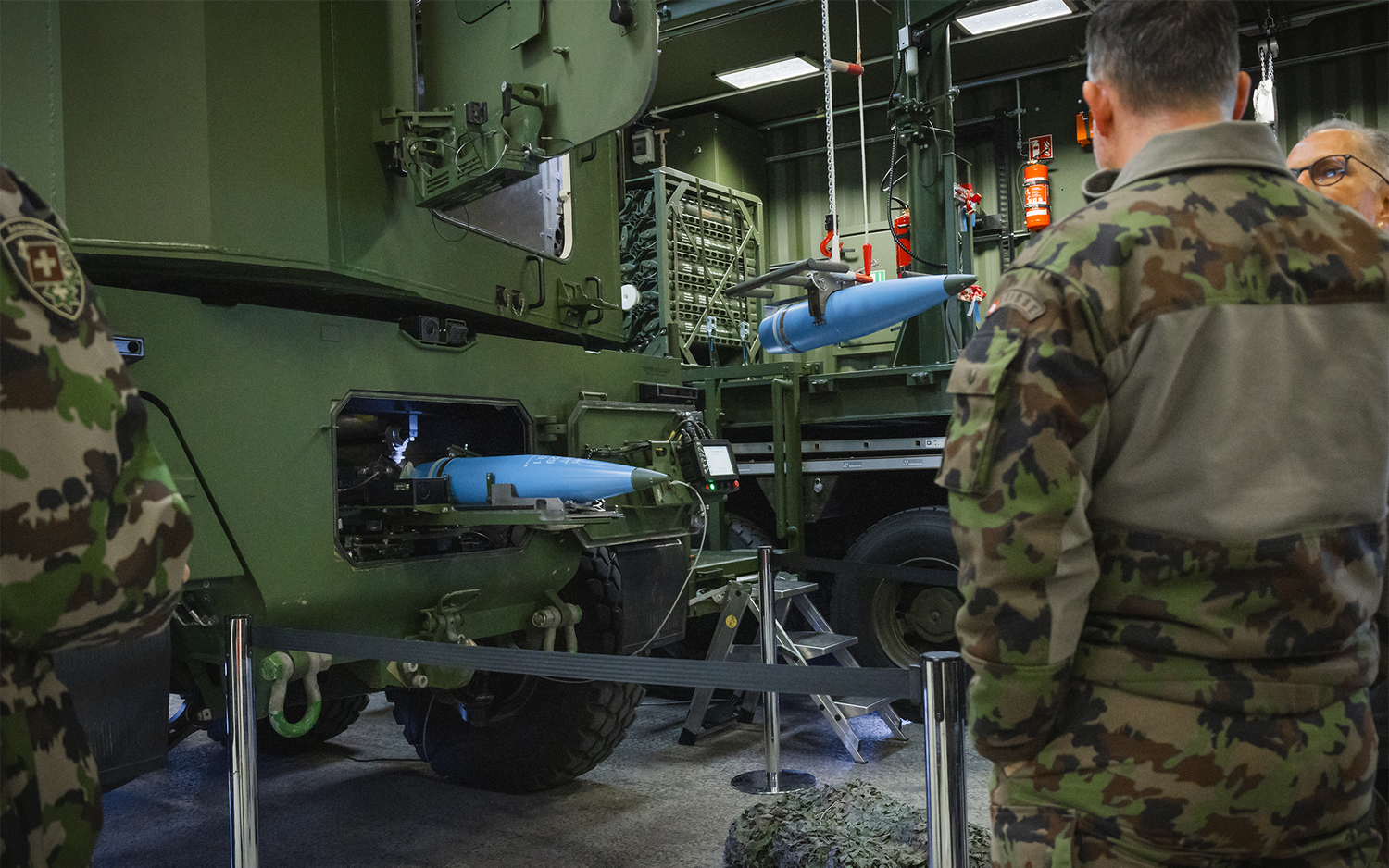 Wheeled artillery system