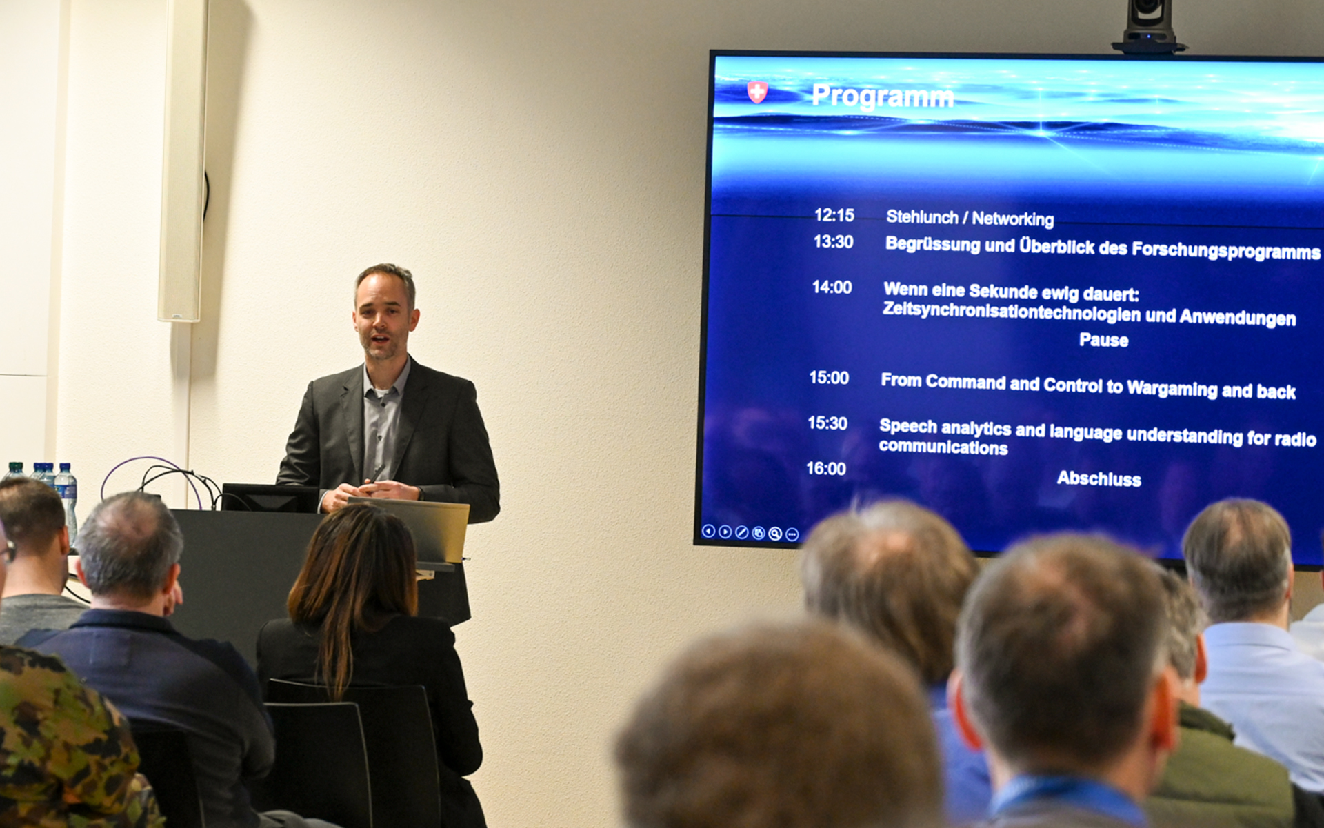 Christof Schüpbach, Head of the Research Program Communication, at the Annual Report of the Research Program