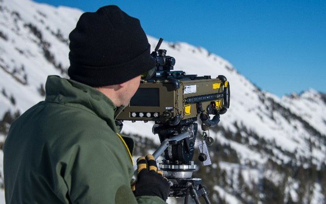 Essai en vol avec un simulateur de menaces mobile