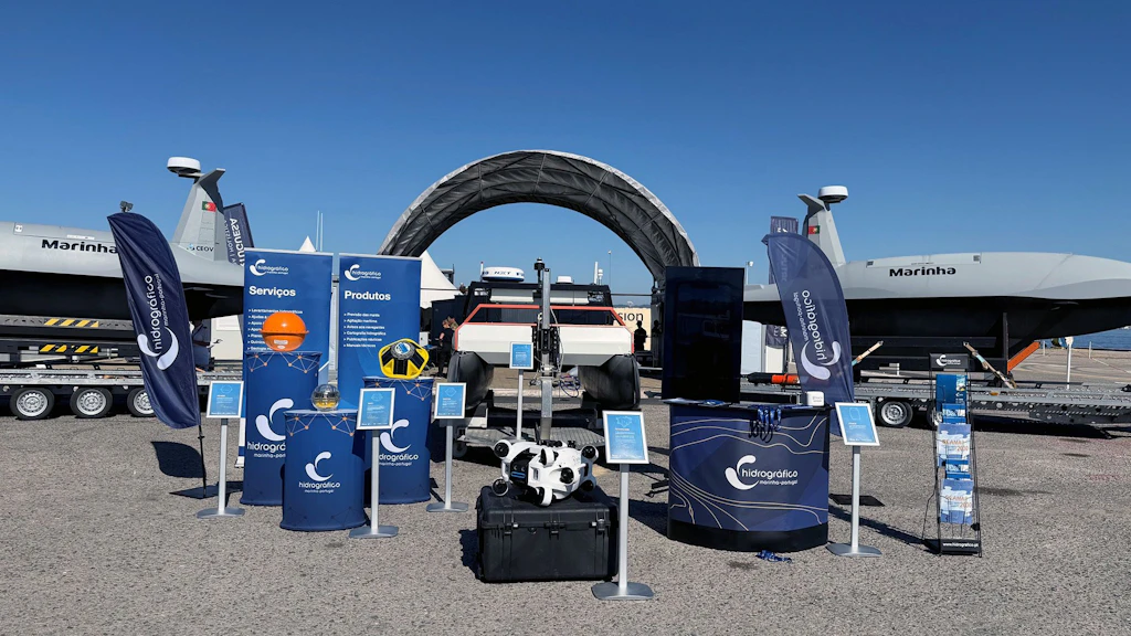 Le robot sous-marin Tethys ONE de Tethys Robotics AG, présenté sur le stand de l'Instituto Hidrográfico de la Marine portugaise.