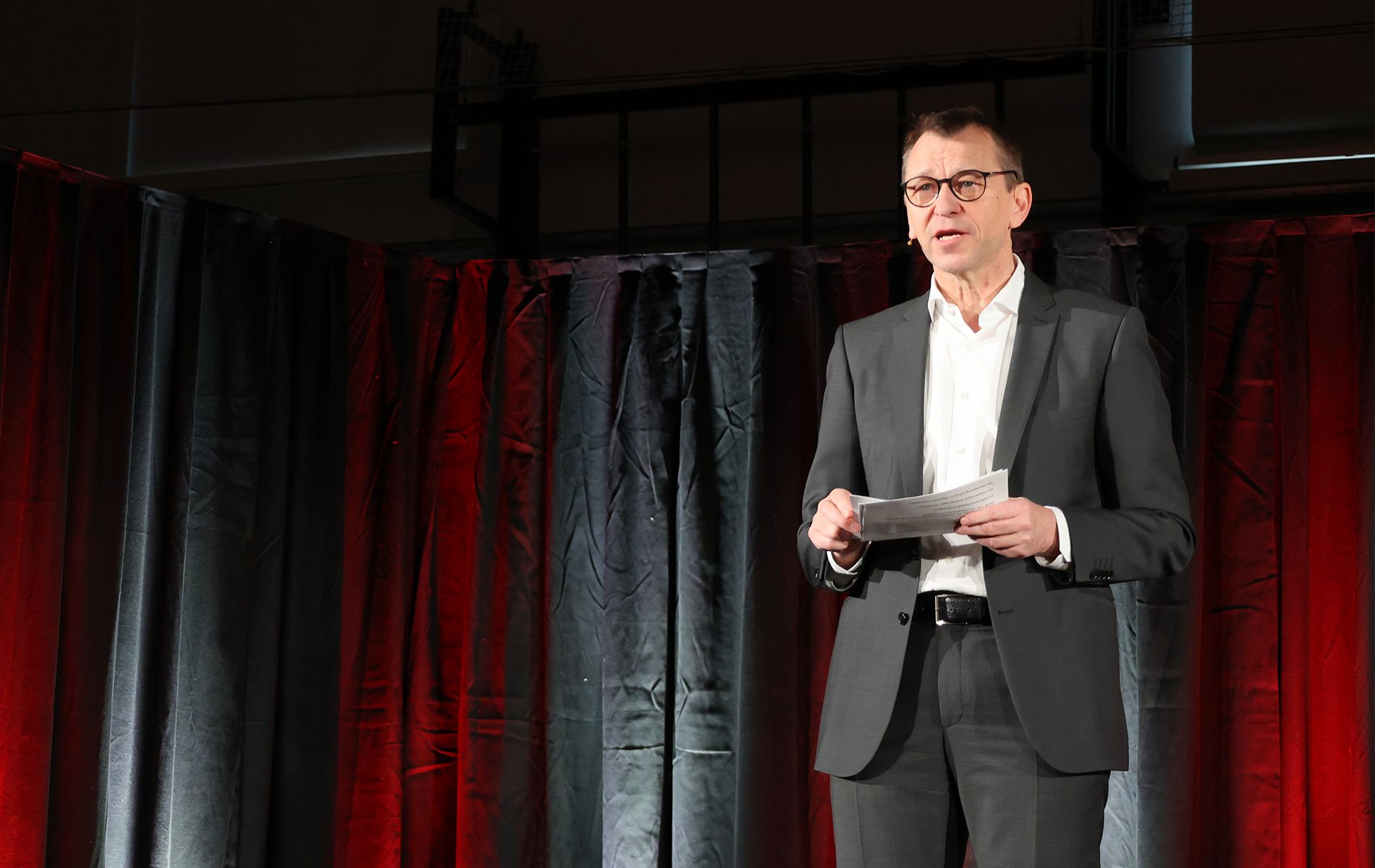 Photo de Kaj-Gunnar Sievert pendant son discours